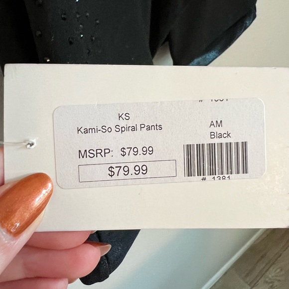 Kami-So figure skating pants women’s medium - Picture 5 of 5